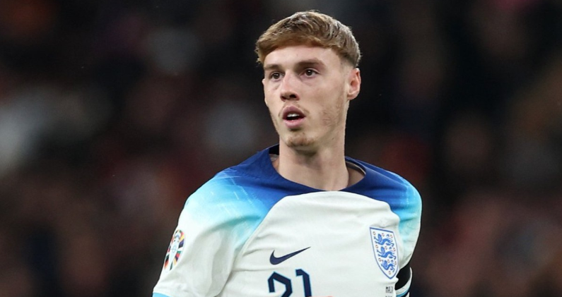 他的父母尽 他的父母尽