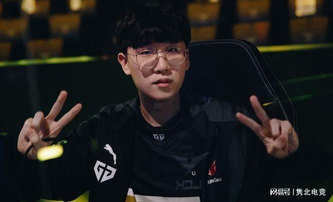 出的多名青 出的多名青