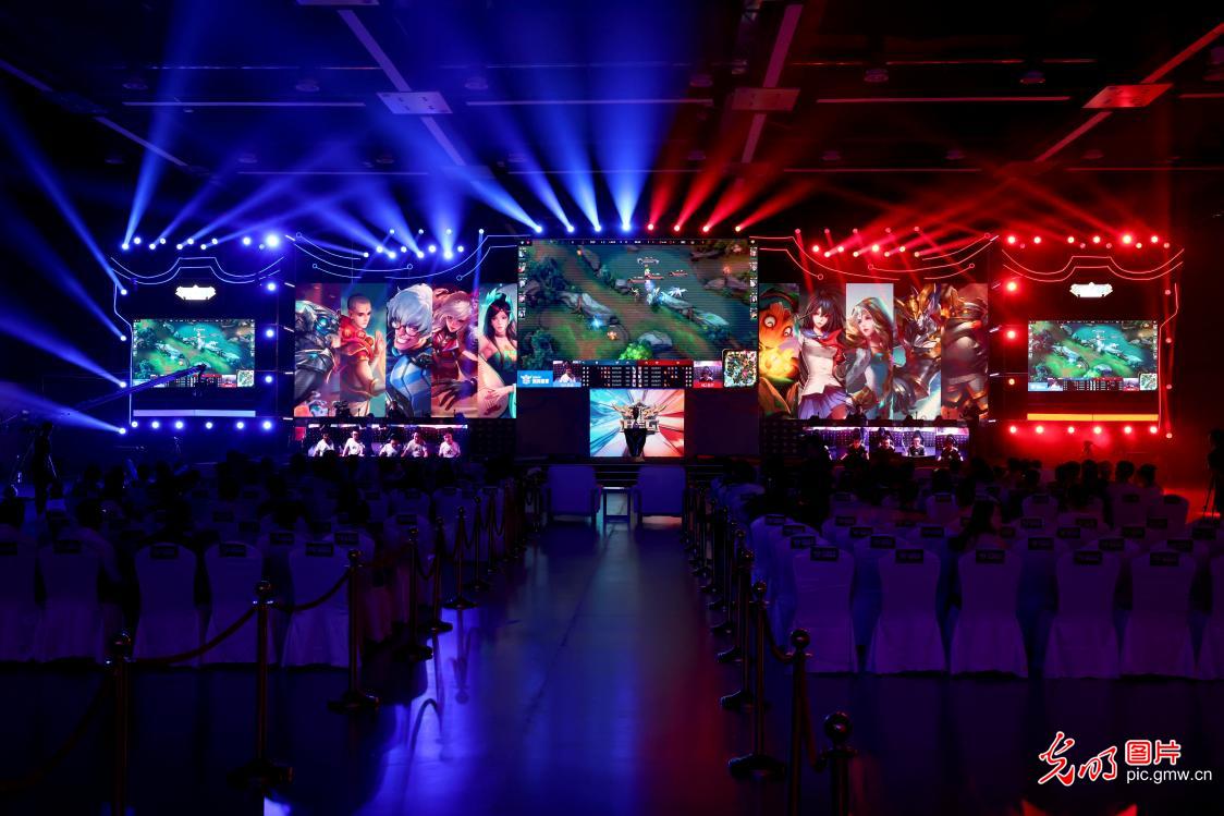 而希罗的全 而希罗的全