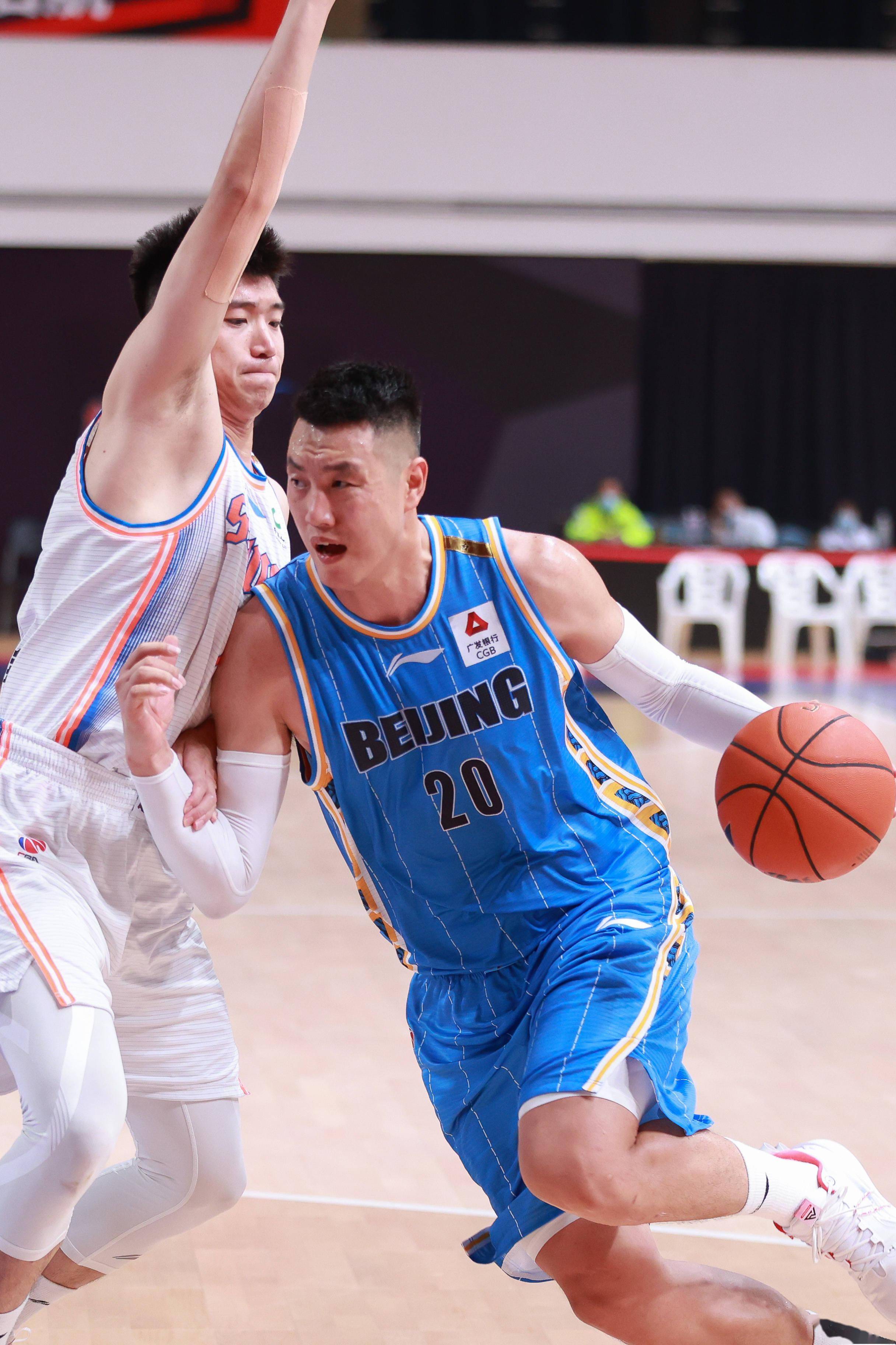 门将张超在 门将张超在